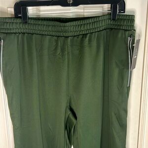NWT Balance Collection Brand Men’s Athletic Pants in Green. Size Large.